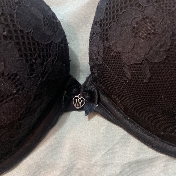 Victoria’s secret push up bra - Picture 3 of 3